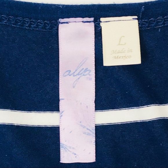 Alya navy blue and white striped pullover - Picture 5 of 6